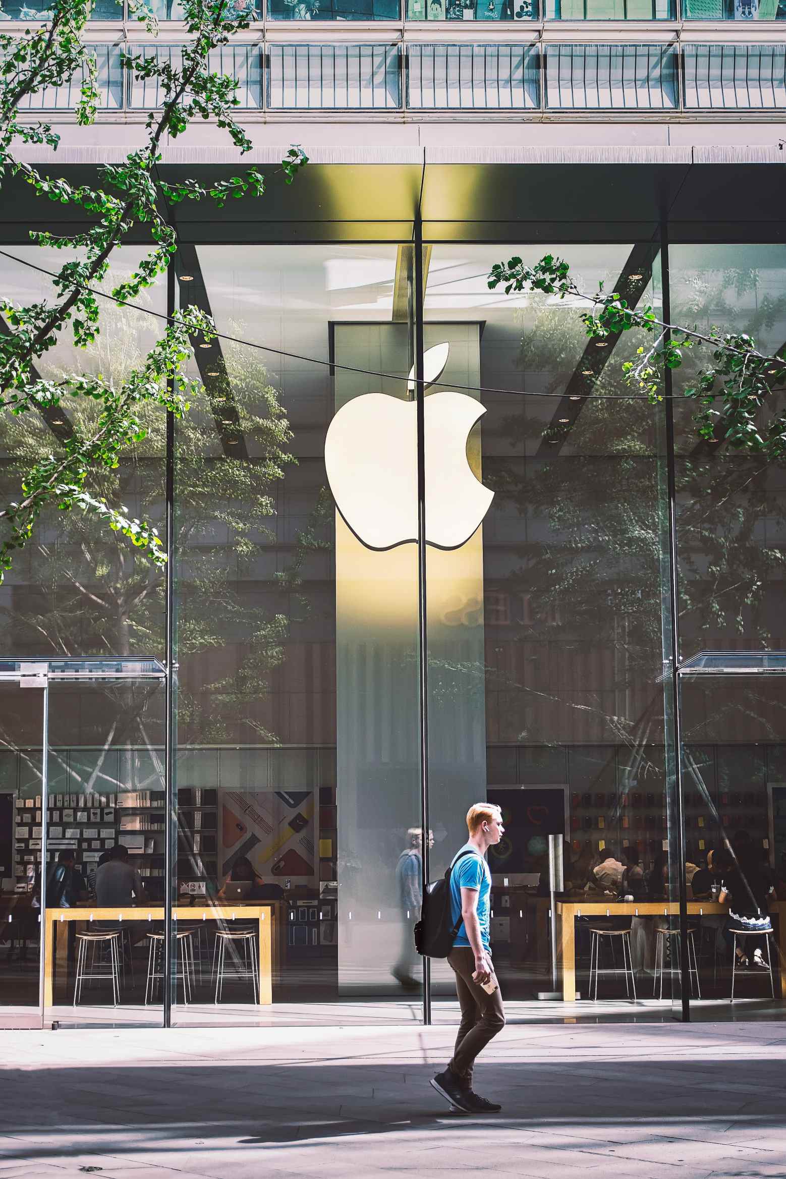05-AUGUST-2024 - THE APPLE EFFECT